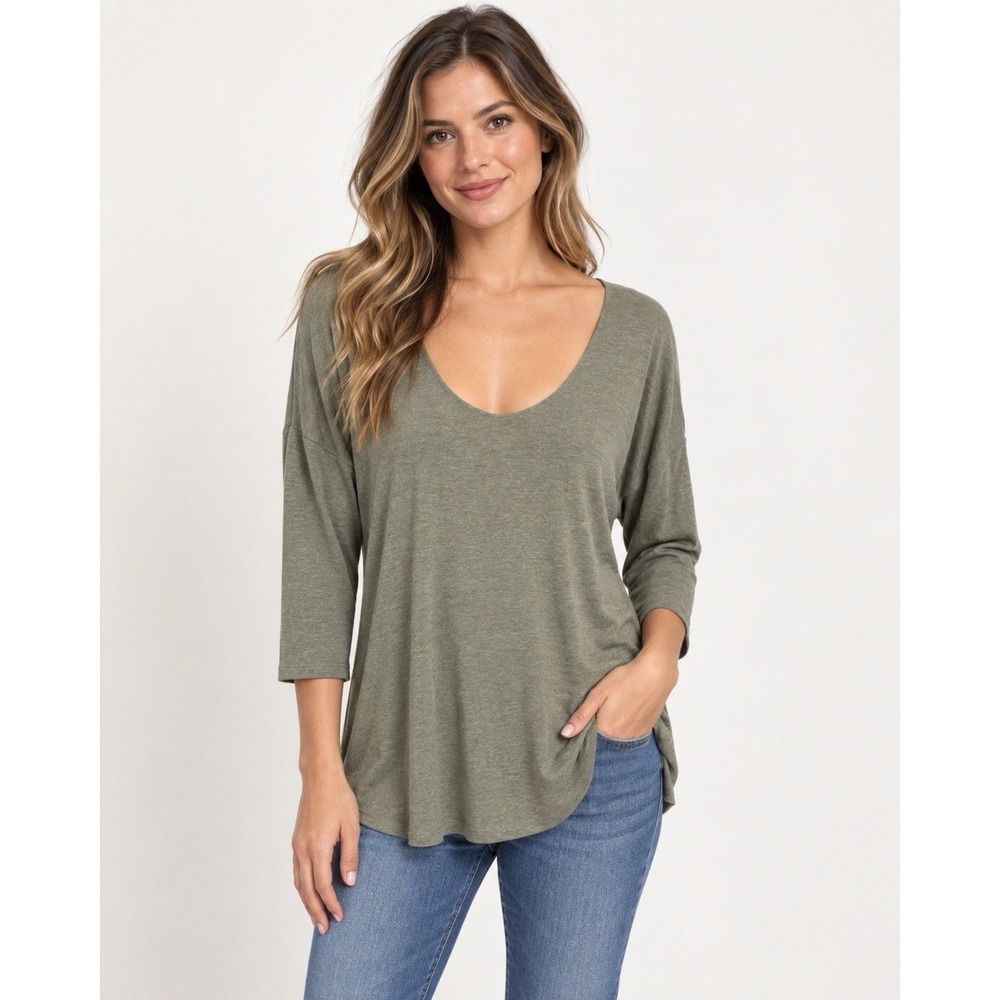 BKE Women Medium Green Tan Long Sleeve Scoop Neck Tee Top Minimalist Layering